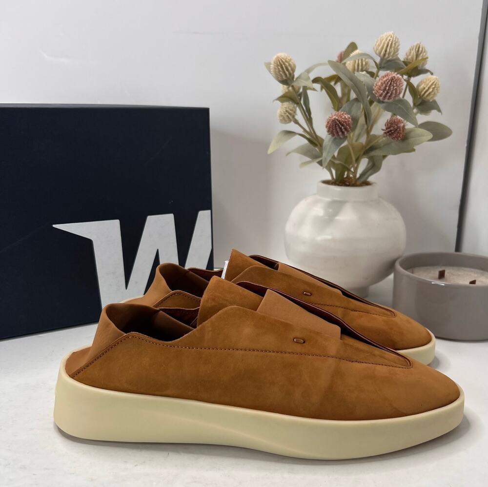 Wolf & Shepherd Shoes Cruise Ace Slip On Sneaker Sandstorm Men 7.5/Women 9 NWB